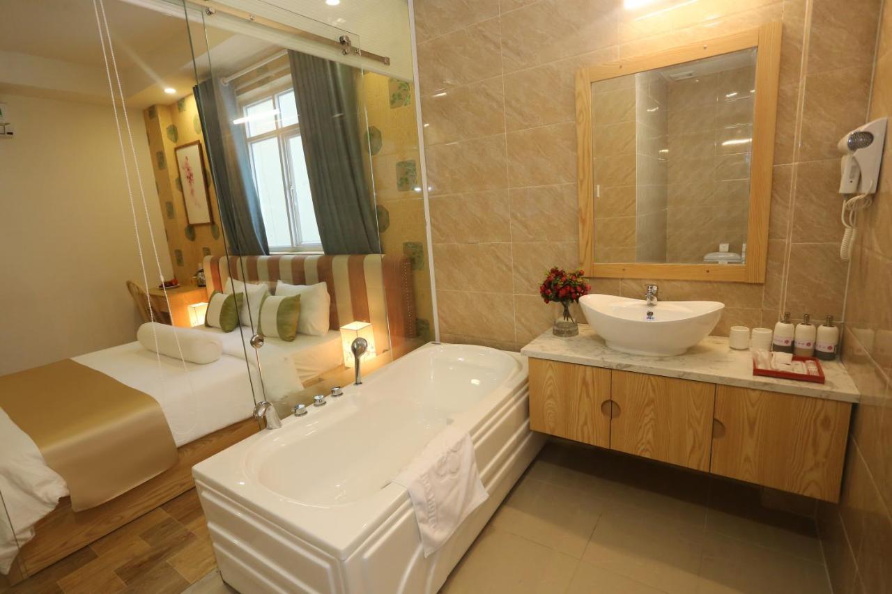 Thuy Sakura Hotel & Serviced Apartment Ho Chi Minh City Exterior photo