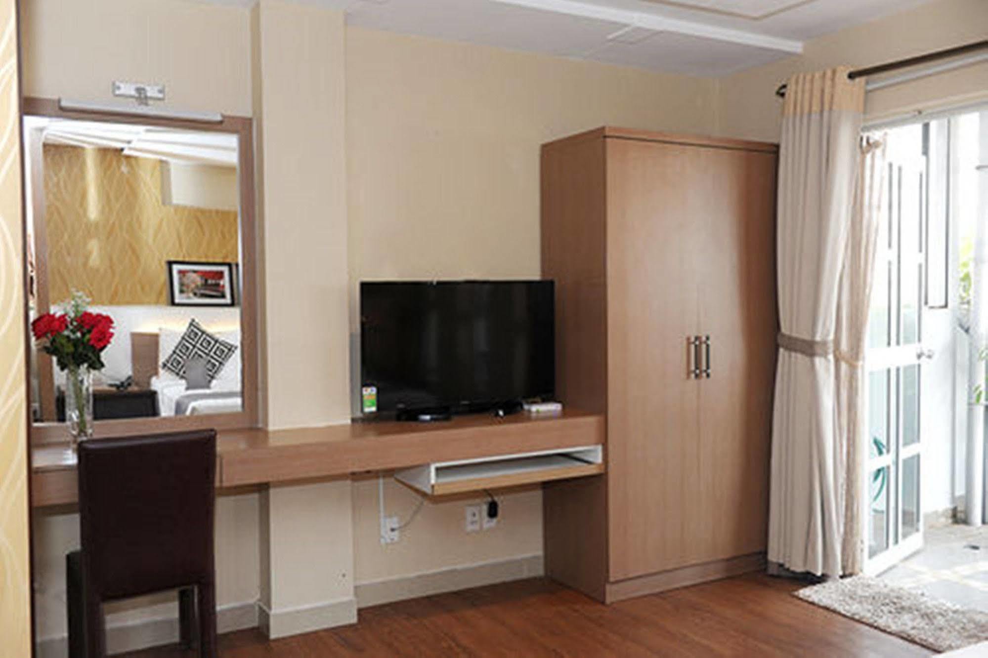 Thuy Sakura Hotel & Serviced Apartment Ho Chi Minh City Exterior photo